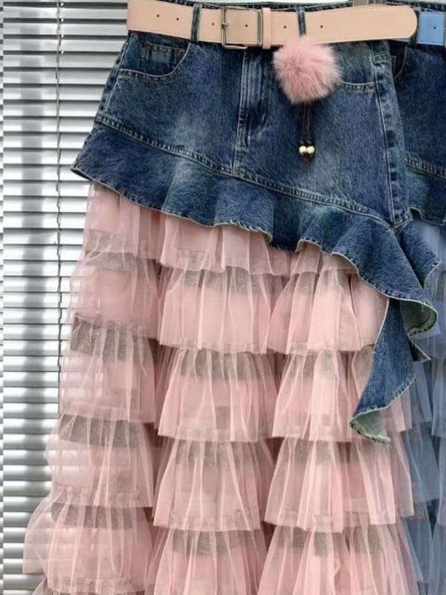 10 Lizzie McGuire Movie Outfits That Defined Y2K Fashion 2 Long skirt with a blue denim top and tiered pink tulle bottom.